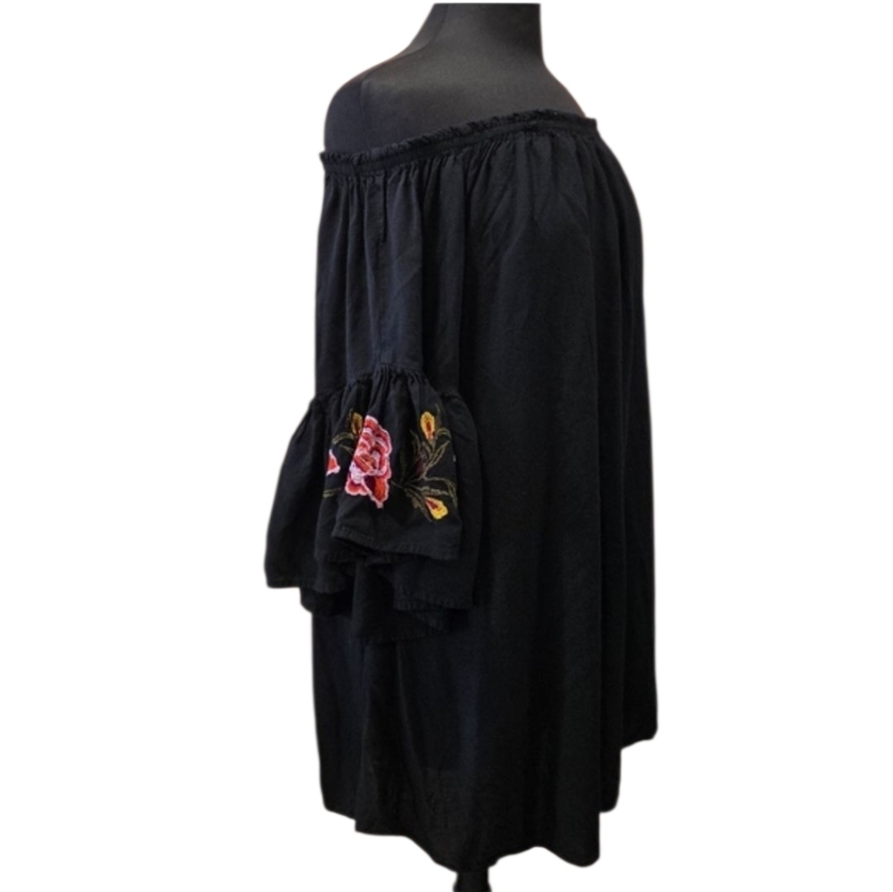 Feathers 2X Black Off-Shoulder Dress with Floral Embroidery Boho Chic